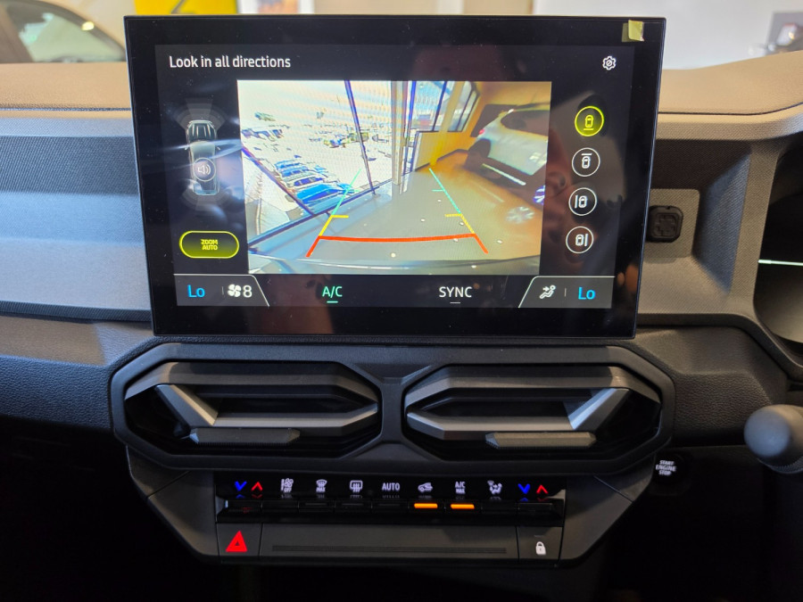 2025 Renault Duster X1311 Techno  SUV Image 21