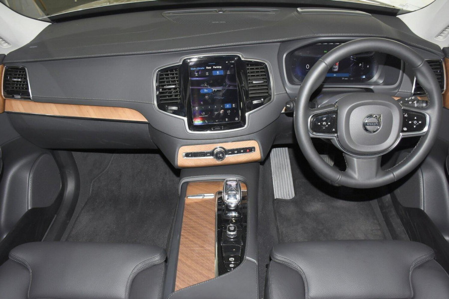2024 Volvo XC90 L Series Ultimate B5 Bright SUV Image 14