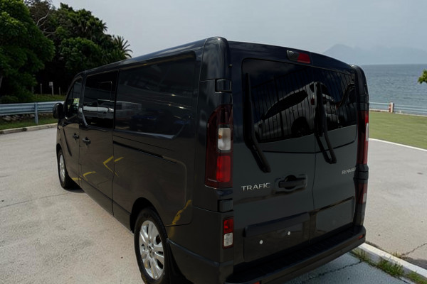 2025 Renault Trafic X82 Crew Lifestyle Van Image 5