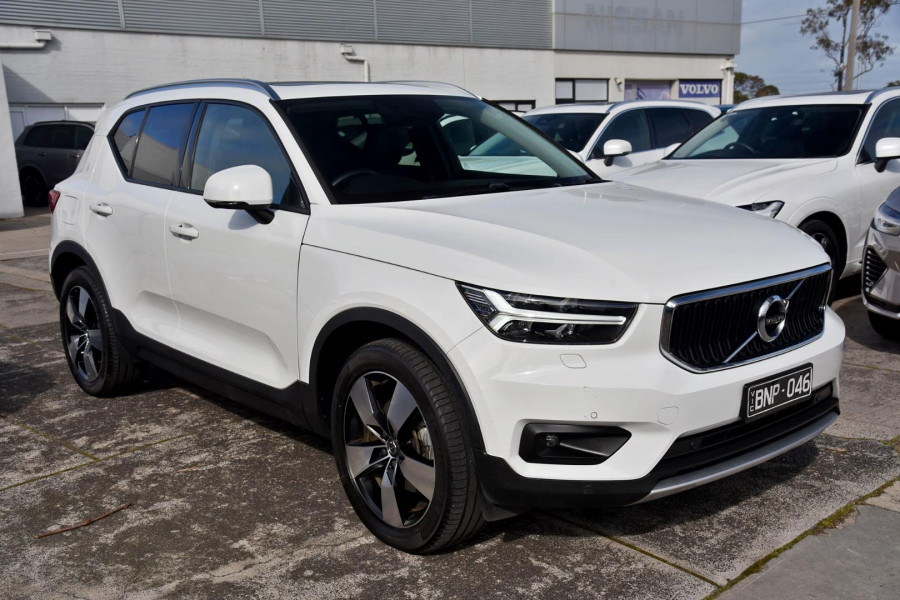 2021 Volvo XC40 XZ T4 Momentum SUV Image 5