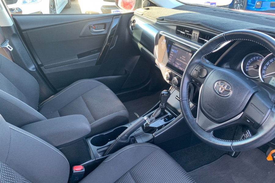 2018 Toyota Corolla ZRE182R ASCENT SPORT Hatch Image 10