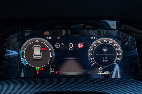 2026 MY25 Volkswagen Golf 8.5 R Hatch Image 10