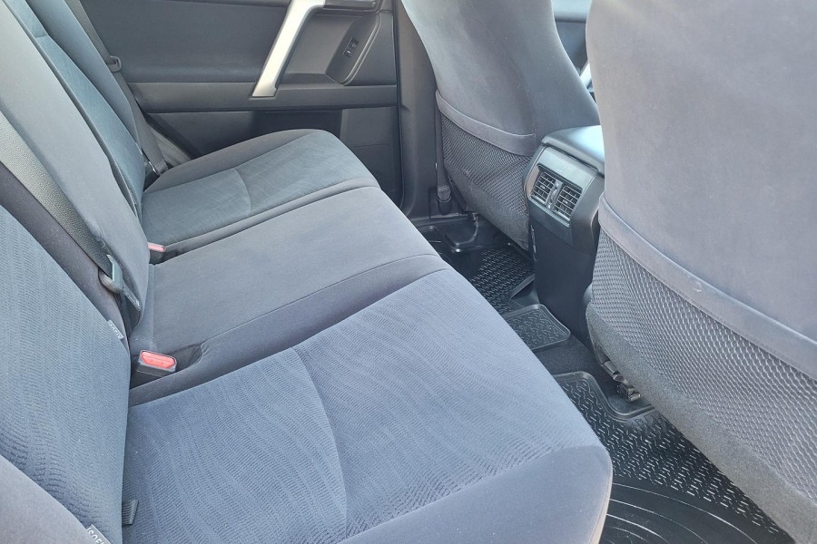 2019 Toyota LandCruiser Prado GDJ150R GX SUV Image 26
