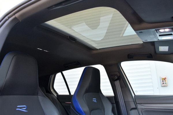 2024 Volkswagen Golf 8 R Hatch image 24