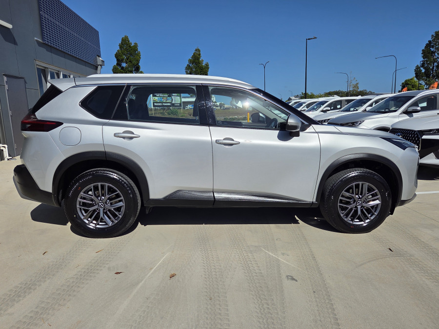 2024 MY25 Nissan X-Trail T33 ST SUV Image 2
