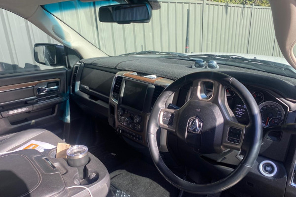2017 Ram 2500  Laramie Ute Image 15