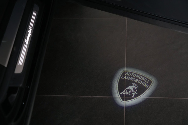 2022 Lamborghini Urus SUV Image 56