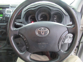 2011 MY10 Toyota HiLux KUN26R MY10 SR Cab chassis