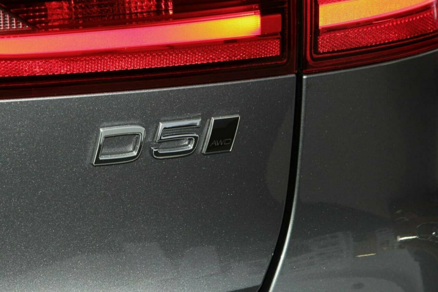 2019 Volvo V90 Cross Country D5 Wagon Image 19