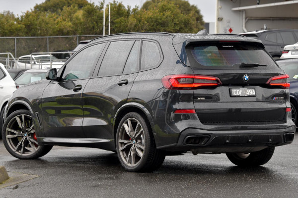 2022 BMW X5 G05 M50i SUV image 2