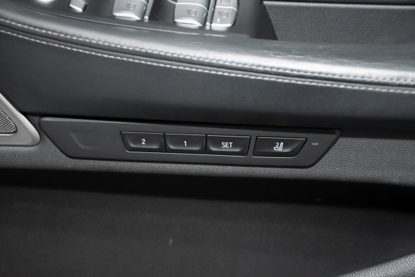 2020 BMW 7 Series 30d Sedan Image 14