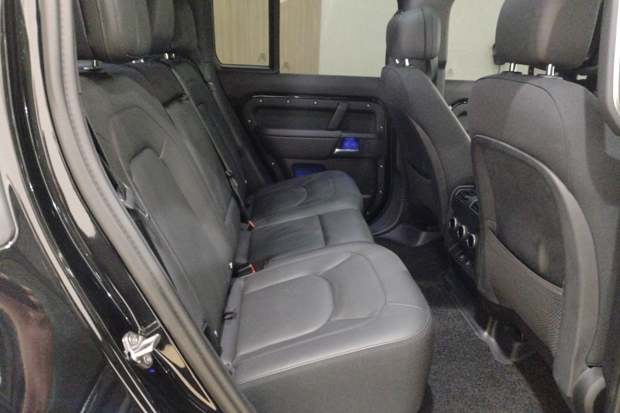 2024 MY25 Land Rover Defender L663 110 P525 V8 SUV