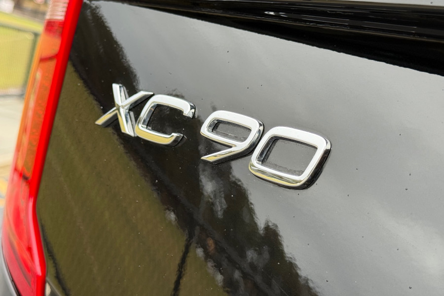 2017 MY18 Volvo XC90 L Series T8 R-Design Wagon Image 11