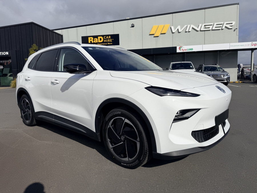 2026 MG MGS5 EV Essence 49 SUV Image 1