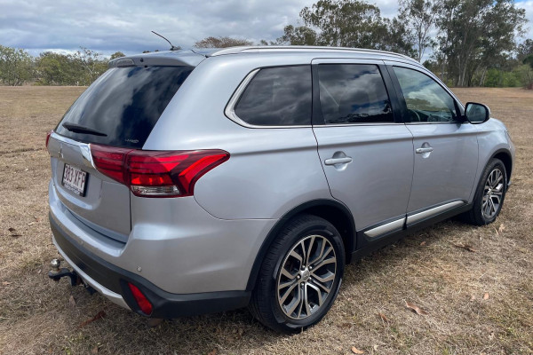 2016 Mitsubishi Outlander ZK LS SUV Image 2