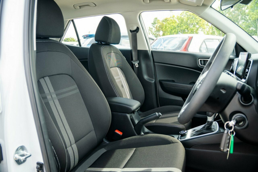 2023 Hyundai Venue QX.V5  SUV Image 17