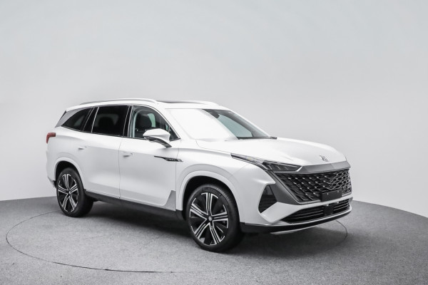 2026 MY25 MG QS IS31 Essence SUV