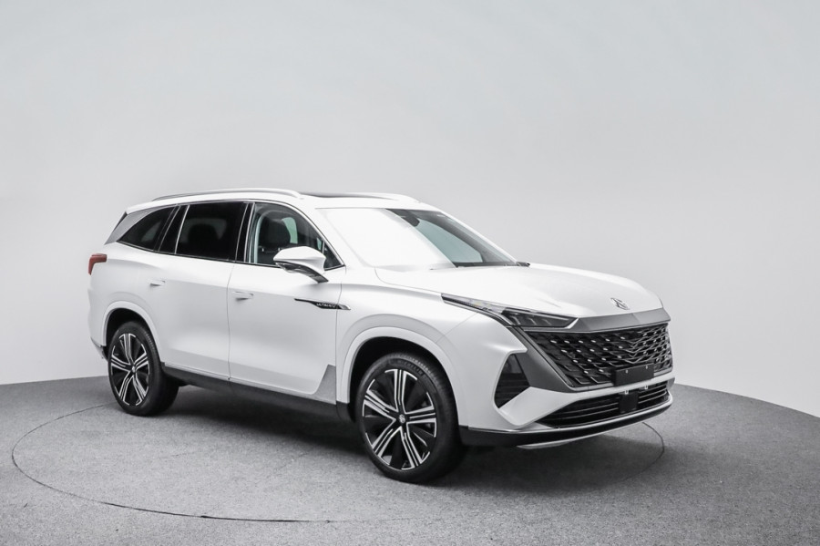 2026 MY25 MG QS IS31 Essence SUV Image 1