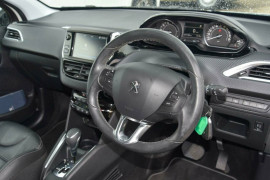 2017 MY18 Peugeot 208 A9 MY18 Allure Hatch image 8