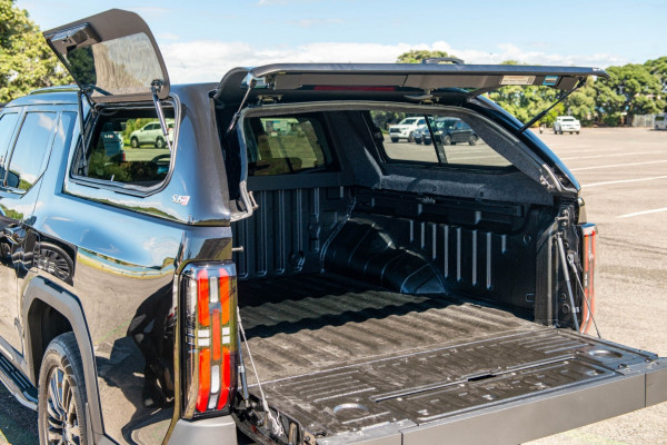 2025 MG U9 Explore Pro Ute Image 18