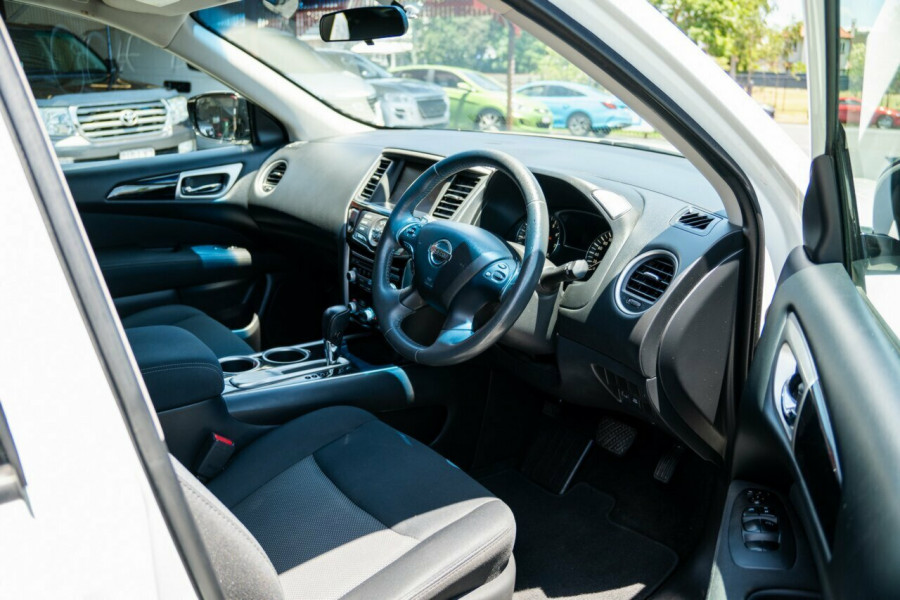 2017 Nissan Pathfinder R52 ST SUV Image 16