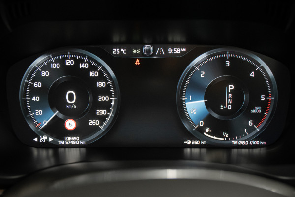 2019 Volvo XC60 UZ D4 Momentum SUV Image 21