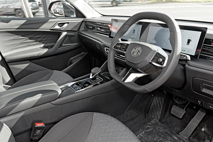 2025 MG HS AS33 Vibe SUV Image 7