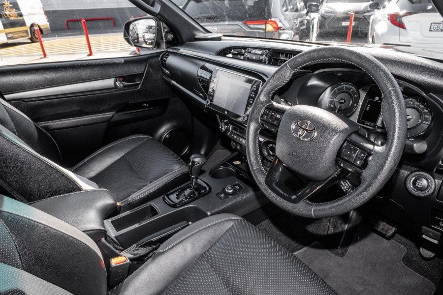 2025 Toyota HiLux GUN126R Rogue 48V Ute Image 7