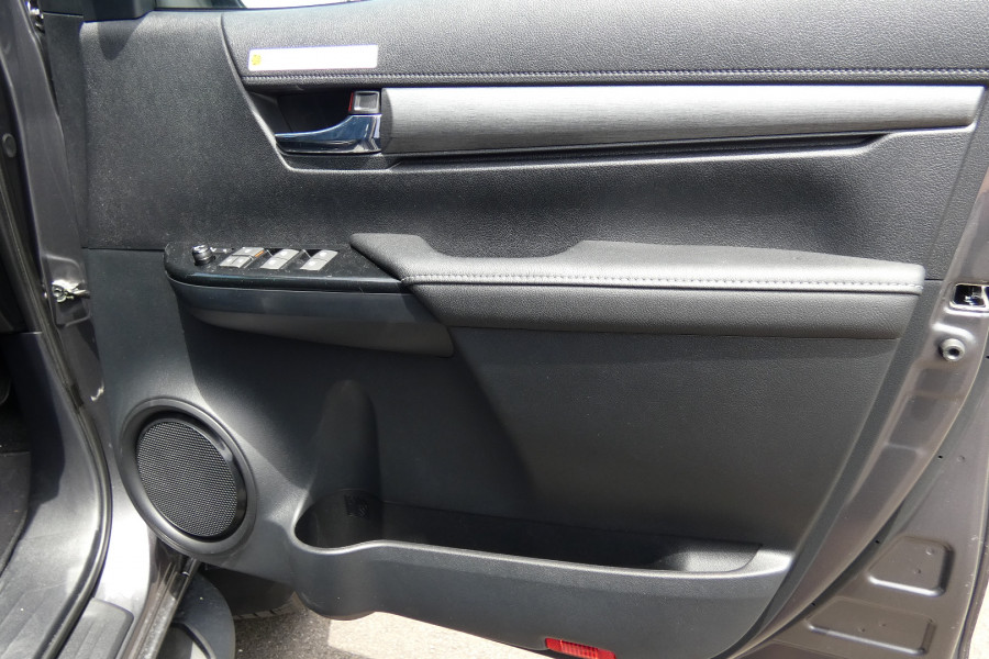 2024 Toyota HiLux GUN126R ROGUE 48V 4X4 Ute Image 21