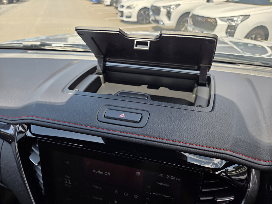 2026 MY25.5 Isuzu D-MAX RG X-TERRAIN Ute Image 16