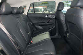 2025 MG HS AS33 Essence SUV