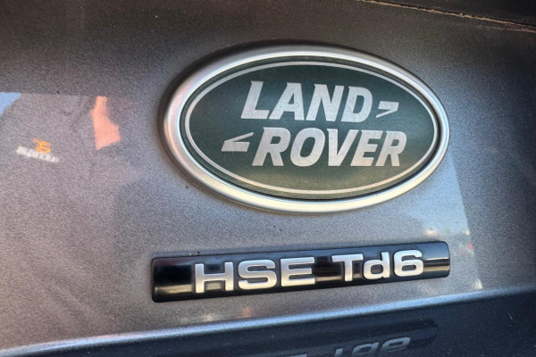 2018 Land Rover Discovery Series 5 HSE Luxury SUV Image 33