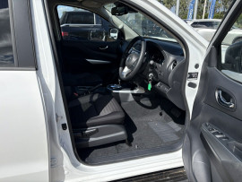 2024 MY25 Nissan Navara D23 ST Ute image 16