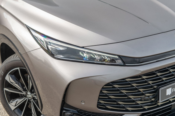 2026 MG HS Essence Hybrid+ SUV Image 5