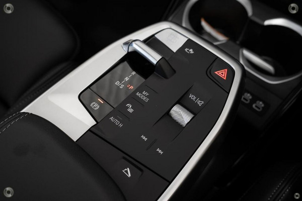 2026 BMW X1 U11 sDrive18i Sport Collection SUV image 16