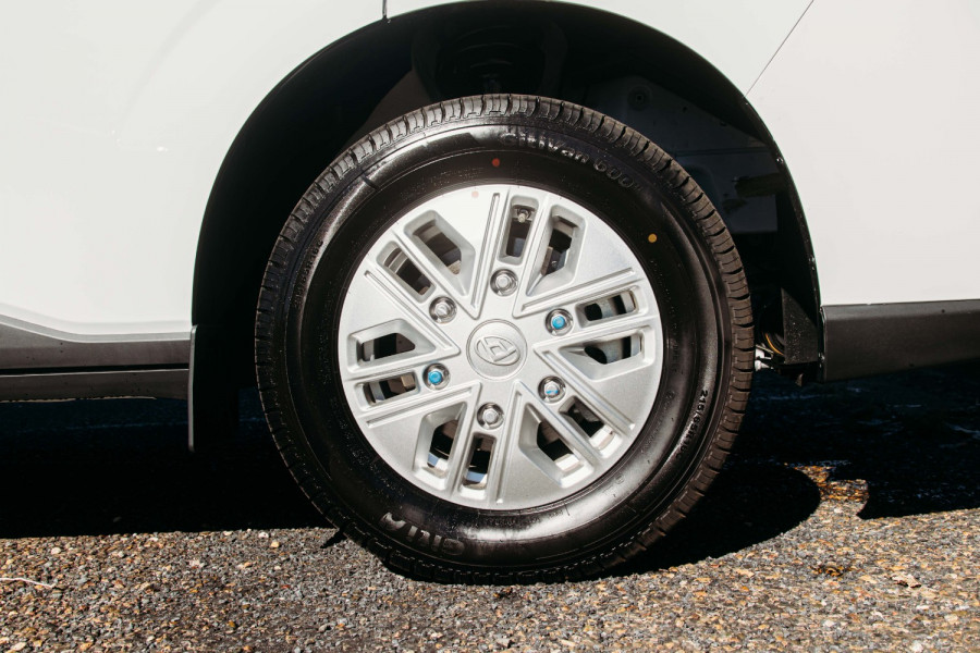 2024 LDV Deliver 7   Van Image 33