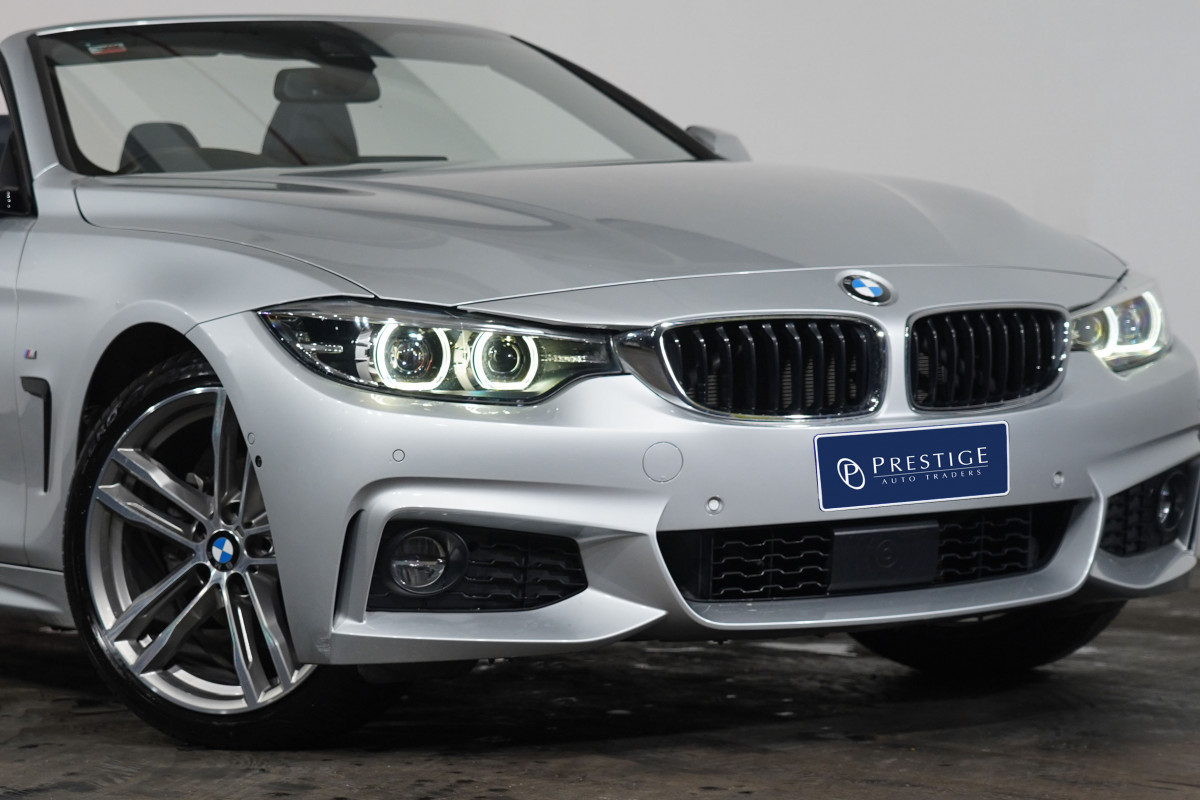 2017 BMW 4 20i M Sport Convertible Image 2