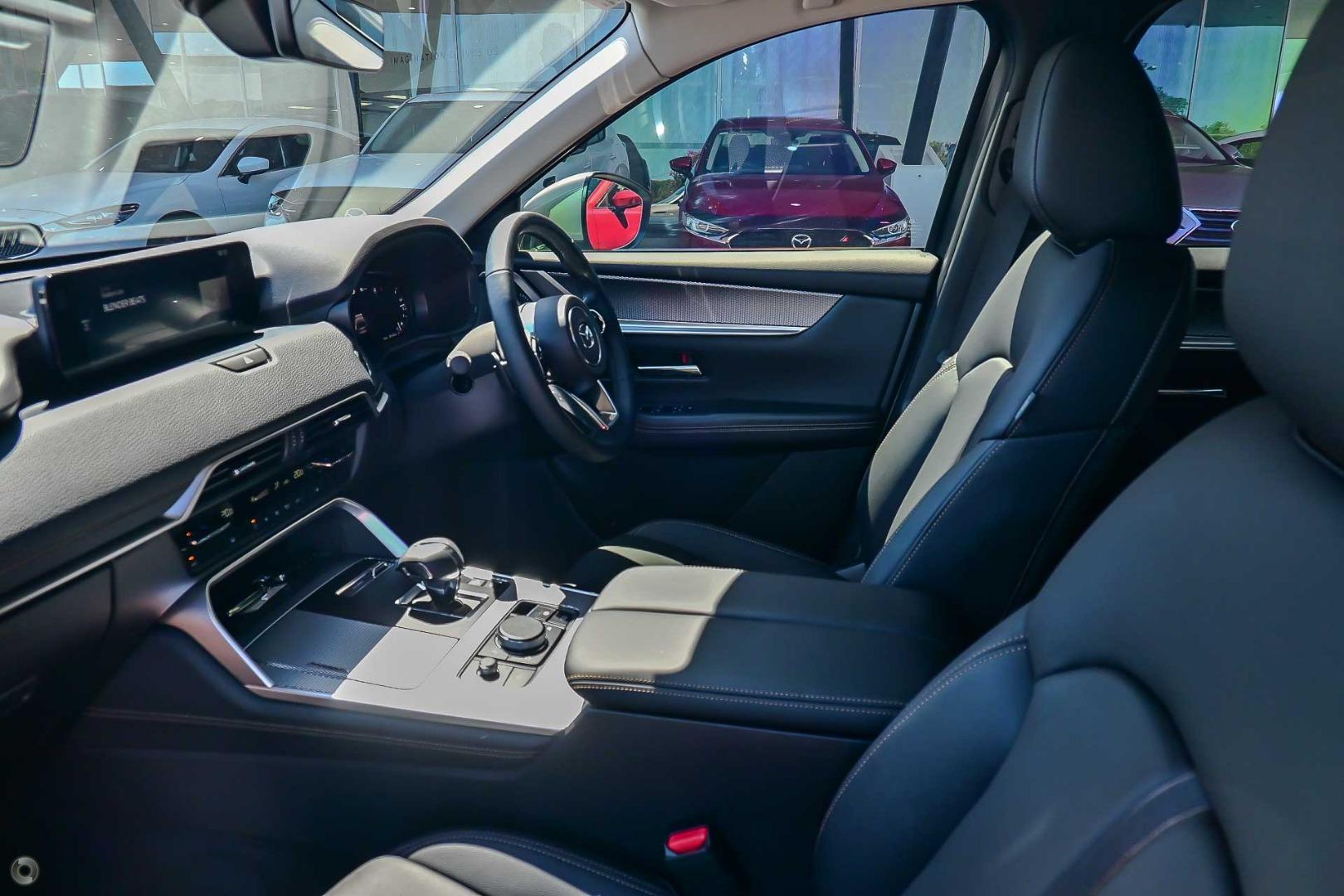 2024 Mazda CX-60 KH Series P50e Evolve SUV Image 9