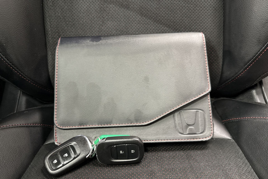 2022 Honda Civic 11th Gen VTi LX Hatch Image 12