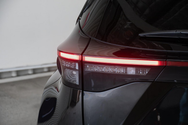 2024 Toyota Yaris Cross MXPJ15R Urban SUV image 19