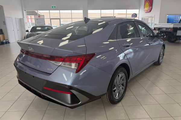 2026 Hyundai i30 CN7.V4 Elite Hybrid Sedan Image 7