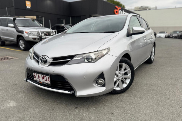 2014 Toyota Corolla ZRE182R Ascent Sport Hatch Image 2