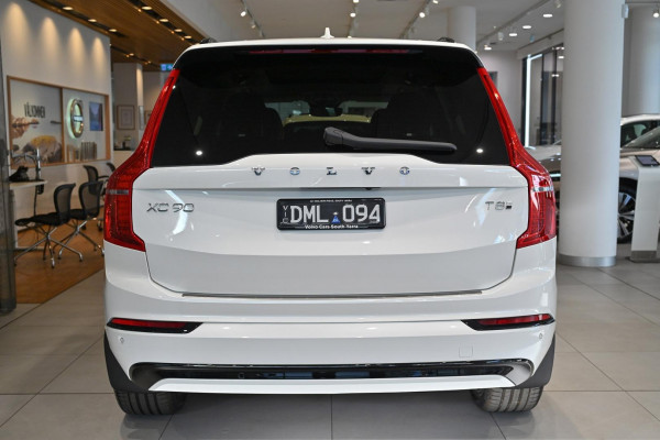 2024 MY25 Volvo XC90 L Series Ultra T8 Plug-In Hybrid SUV Image 3
