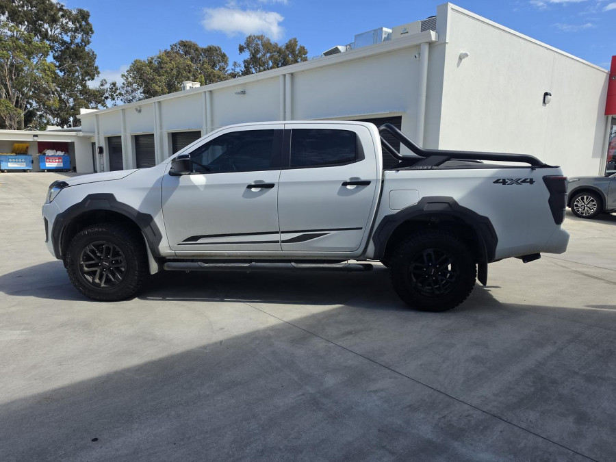 2025 MY24 Isuzu D-MAX RG BLADE Ute Image 16