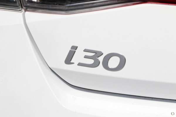 2026 Hyundai i30 CN7.V4 Elite Hybrid Sedan Image 5
