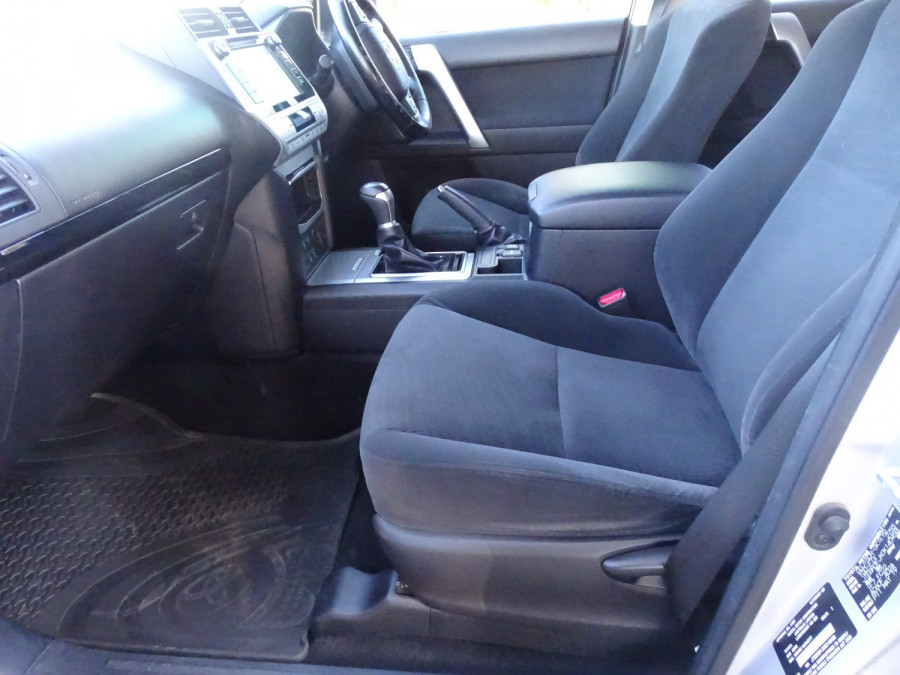 2019 Toyota LandCruiser Prado GDJ150R GXL SUV Image 11