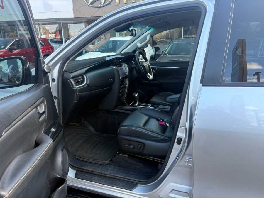 2023 Toyota Fortuner GUN156R GXL SUV Image 7