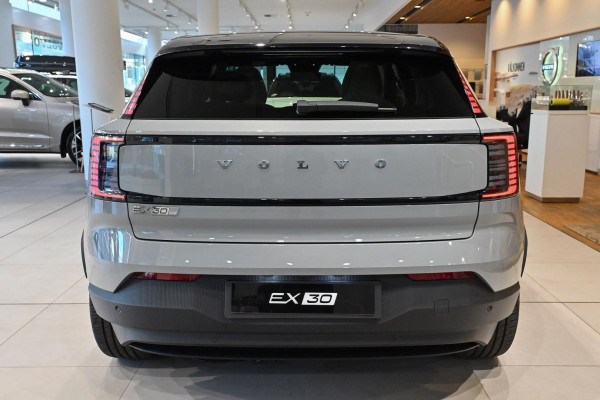 2026 Volvo EX30  Single Motor Extended Range Ultra SUV Image 3