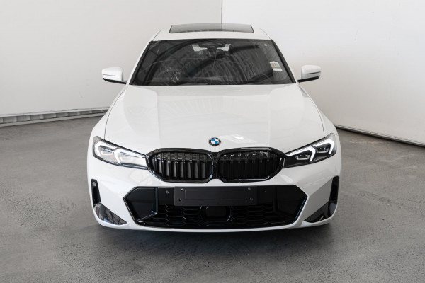 2026 BMW 3 Series G20 LCI II 330i M Sport Sedan image 4