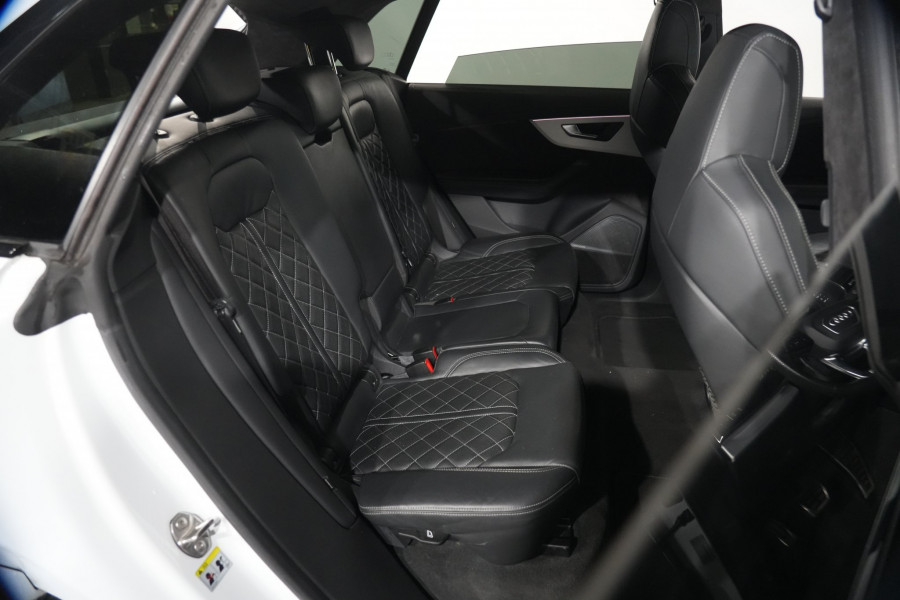 2021 Audi SQ8 F1 TDI SUV Image 32